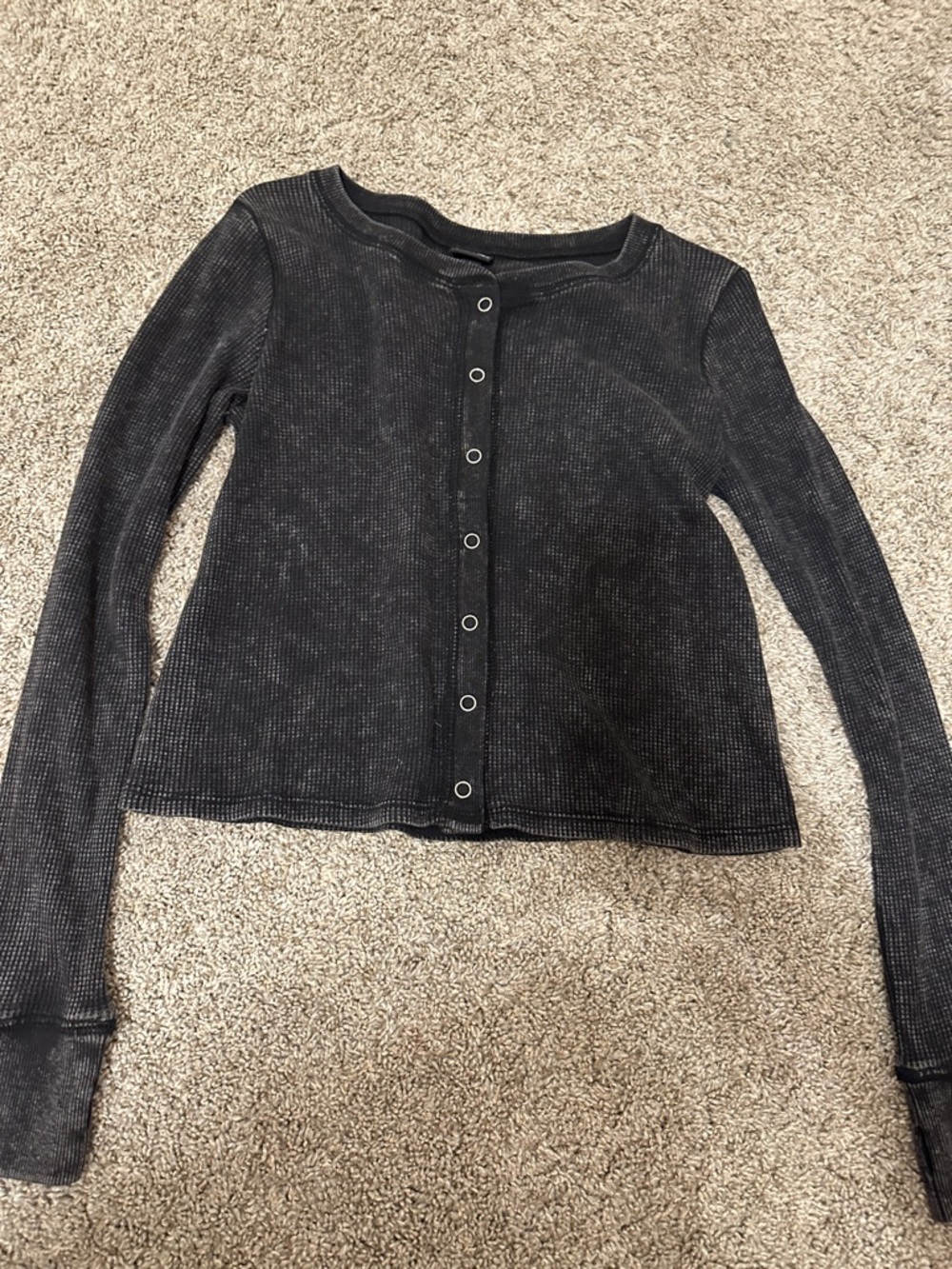 Womens Black Ribbed Snap-Front Long Sleeve Top